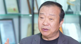 轻轻的挺进王熙凤的体内
